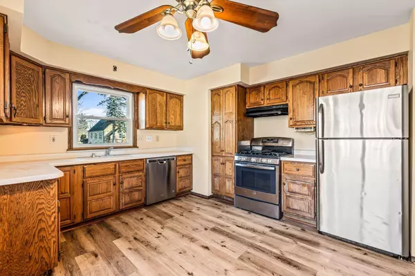 3321 S 62nd St, Milwaukee, WI 53219