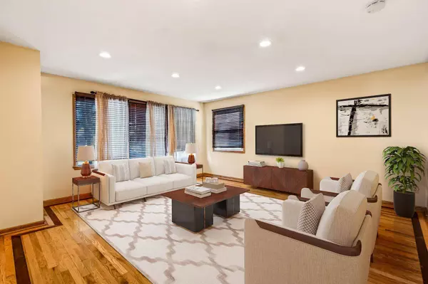 3321 S 62nd St, Milwaukee, WI 53219