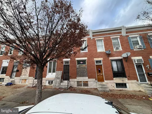 3030 MCELDERRY ST, Baltimore, MD 21205