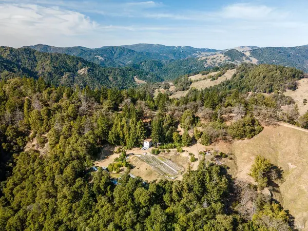 52180 N Hwy 101 HWY, Laytonville, CA 95454
