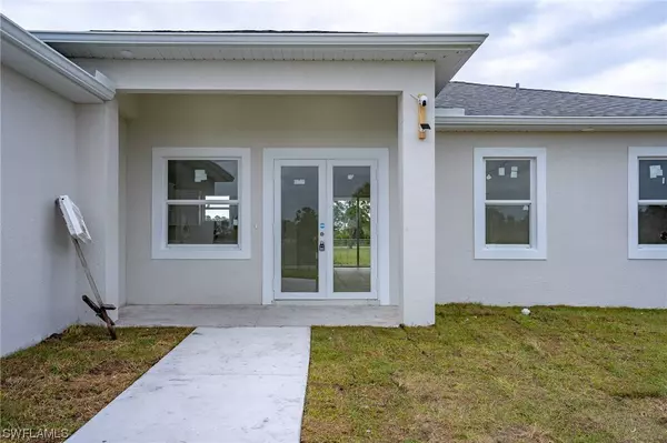 2906 63rd ST W, Lehigh Acres, FL 33971