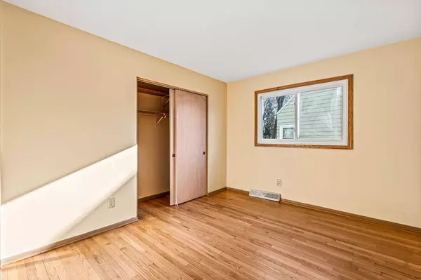 3321 S 62nd St, Milwaukee, WI 53219