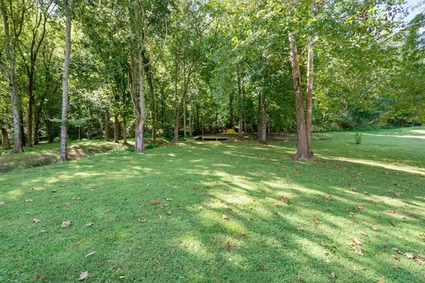 111 Agee Branch Ln, Hickman, TN 38567