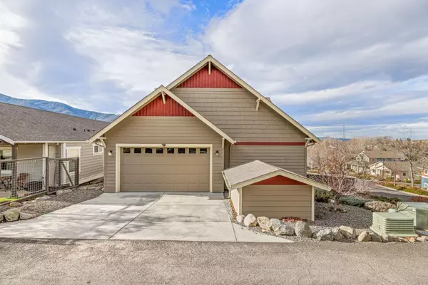 414 Fair Oaks Ave, Ashland, OR 97520