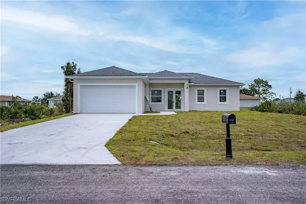 2906 63rd ST W, Lehigh Acres, FL 33971