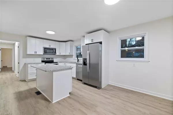 305 Hilton RD, Advance, NC 27006