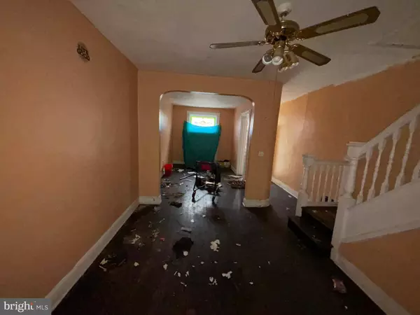 3030 MCELDERRY ST, Baltimore, MD 21205