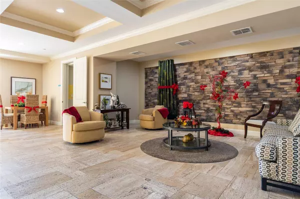 2351 LAKEVIEW DR #210, Sebring, FL 33870