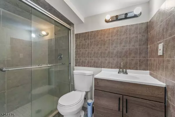 93-95 Ridgewood Ave, Newark City, NJ 07108