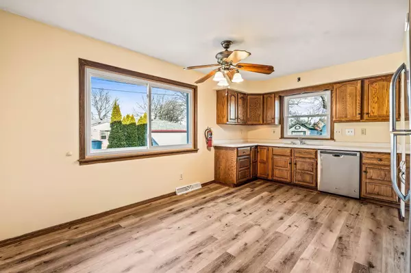 3321 S 62nd St, Milwaukee, WI 53219