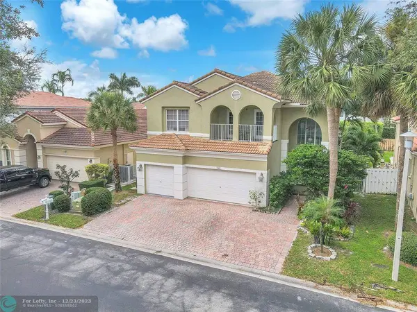 1968 NW 74th Ave, Pembroke Pines, FL 33024