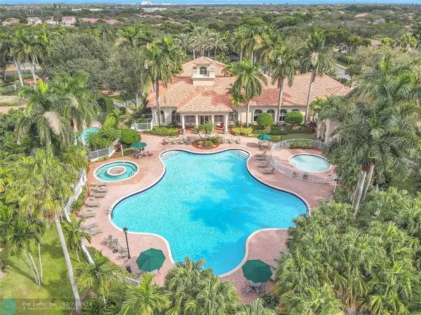 1968 NW 74th Ave, Pembroke Pines, FL 33024