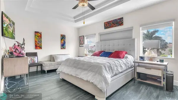 1968 NW 74th Ave, Pembroke Pines, FL 33024