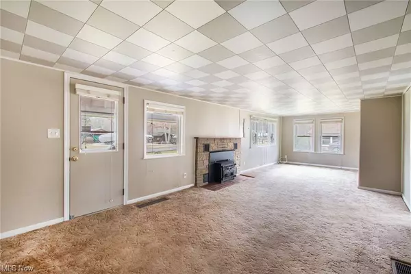 17970 Verna AVE, Lake Milton, OH 44429