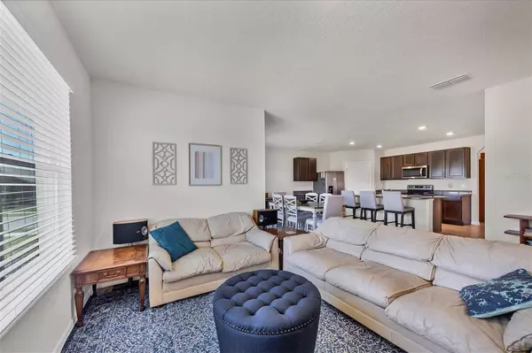 5658 WOODLAND SAGE DR, Sarasota, FL 34238