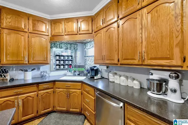 140 HAVEN POINT, Riverside, AL 35135