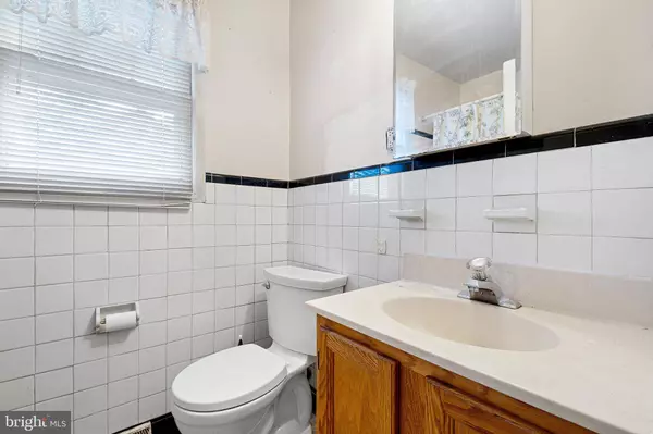 92 UNIVERSITY AVE, New Castle, DE 19720