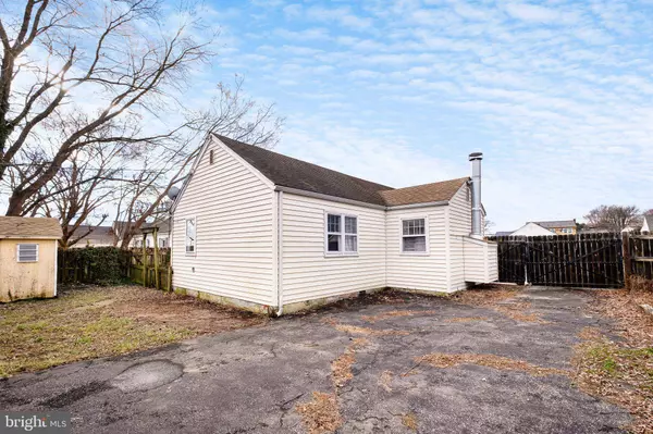 92 UNIVERSITY AVE, New Castle, DE 19720