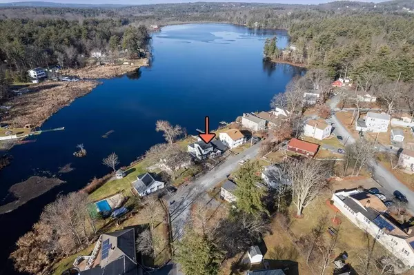 36 Peters Pond Dr, Dracut, MA 01826