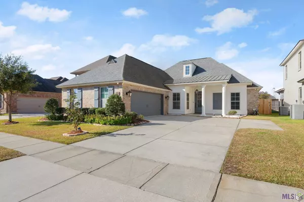 3347 MEADOW GROVE AVE, Zachary, LA 70791