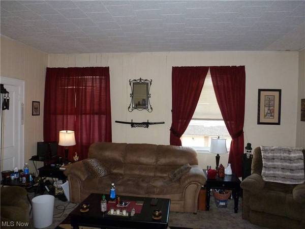 117 A&B High ST, Flushing, OH 43977