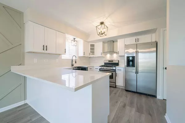 2856 140th ST, Blue Island, IL 60406