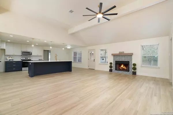 11860 FM 775, Floresville, TX 78114