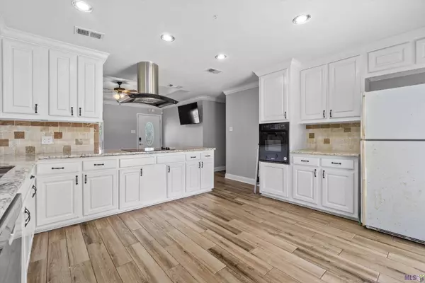 7250 MARILYN AVE, Denham Springs, LA 70706