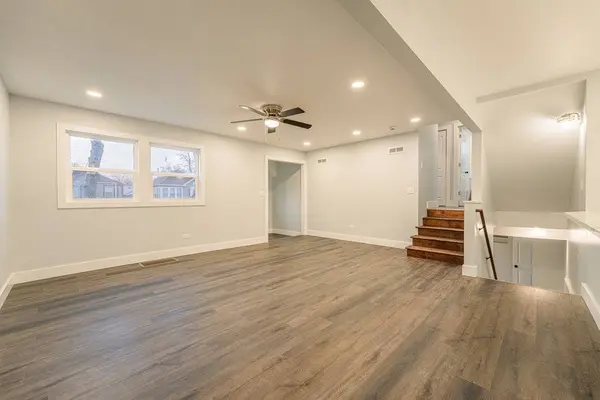 11953 Ann ST, Blue Island, IL 60406