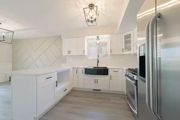 2856 140th ST, Blue Island, IL 60406