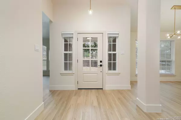 11860 FM 775, Floresville, TX 78114