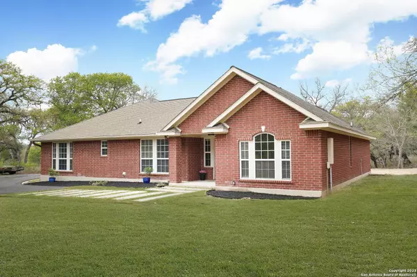 11860 FM 775, Floresville, TX 78114