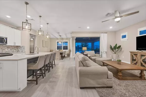 12217 CRANSTON WAY, Bradenton, FL 34211