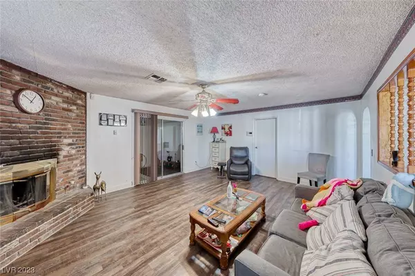 713 Glendale Avenue, North Las Vegas, NV 89030