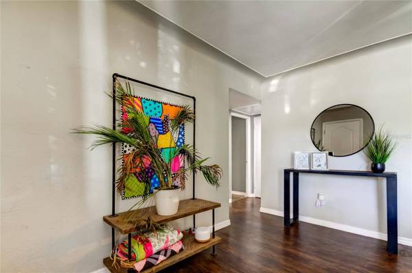 6401 DR MARTIN LUTHER KING JR ST S, St Petersburg, FL 33705