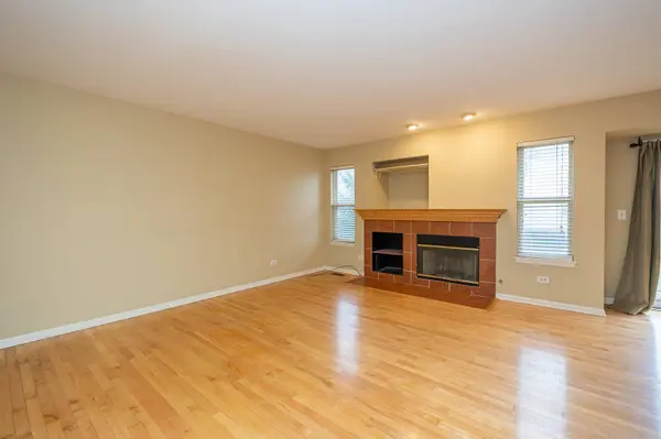 6983 Paradise CIR, Plainfield, IL 60586