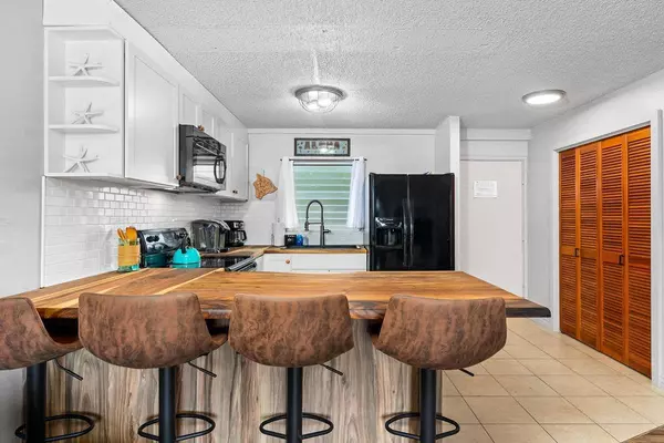 75-5766 KUAKINI HIGHWAY #201, Kailua-Kona, HI 96740