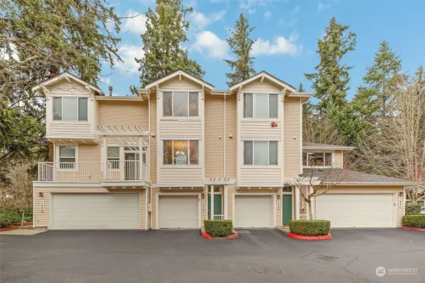 11928 NE 164th LN #30-2, Bothell, WA 98011