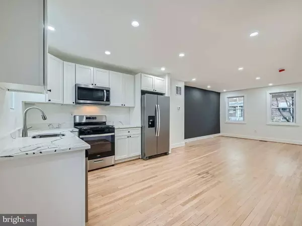 3510 HORTON AVE, Brooklyn, MD 21225