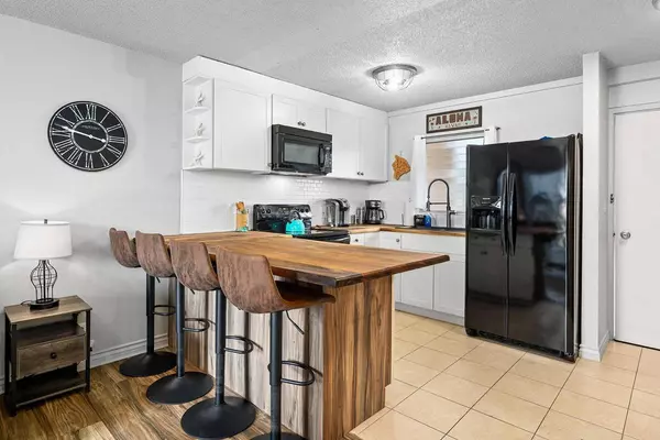 75-5766 KUAKINI HIGHWAY #201, Kailua-Kona, HI 96740