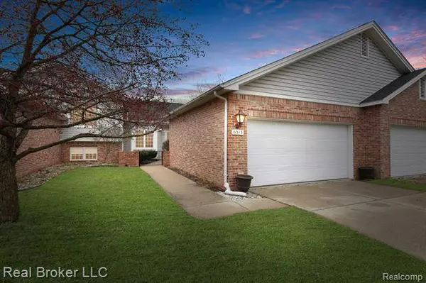 6313 SQUIRE LAKE Drive, Flushing, MI 48433