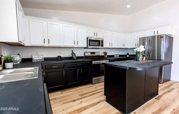 36146 W JESSICA Lane, Tonopah, AZ 85354