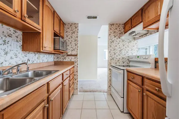 1575 GREENLEA DR #2, Clearwater, FL 33755