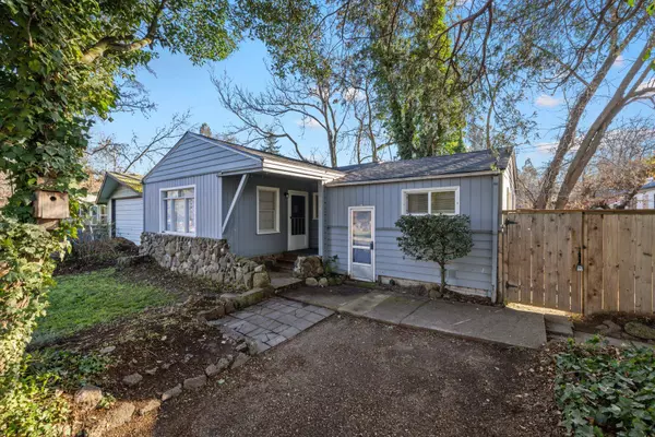 1743 Homes Ave, Ashland, OR 97520