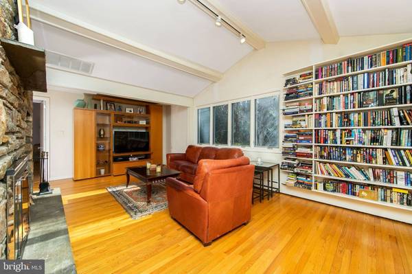 901 DALE RD, Jenkintown, PA 19046