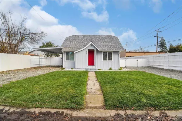 727 Francis WAY, Yuba City, CA 95991