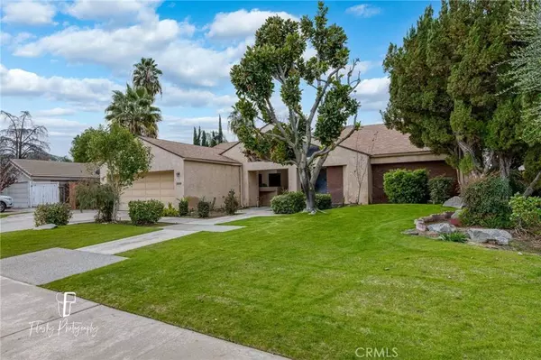 1909 Mountain Oak RD, Bakersfield, CA 93311