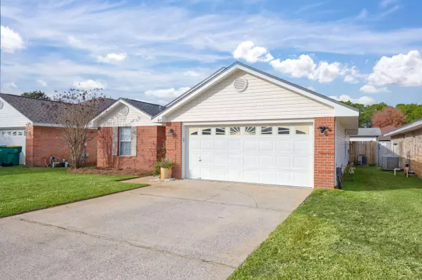 1617 Sutton Place, Fort Walton Beach, FL 32547