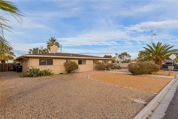 2304 Llewellyn Drive, Las Vegas, NV 89102