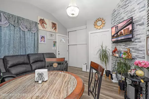 231 Freeborn Street, Staten Island, NY 10306